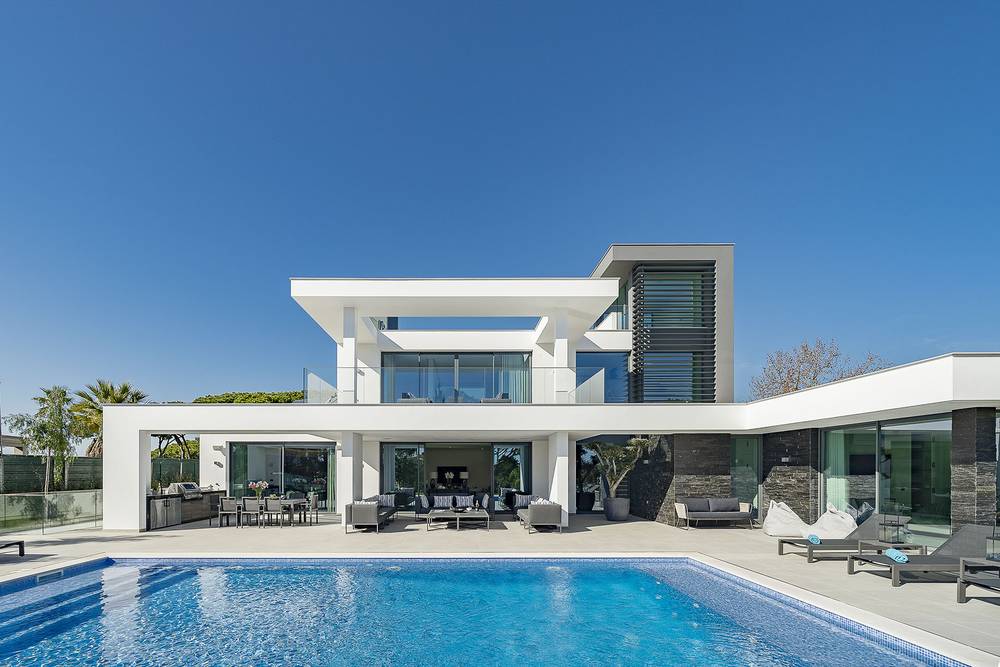 Villa Infinity